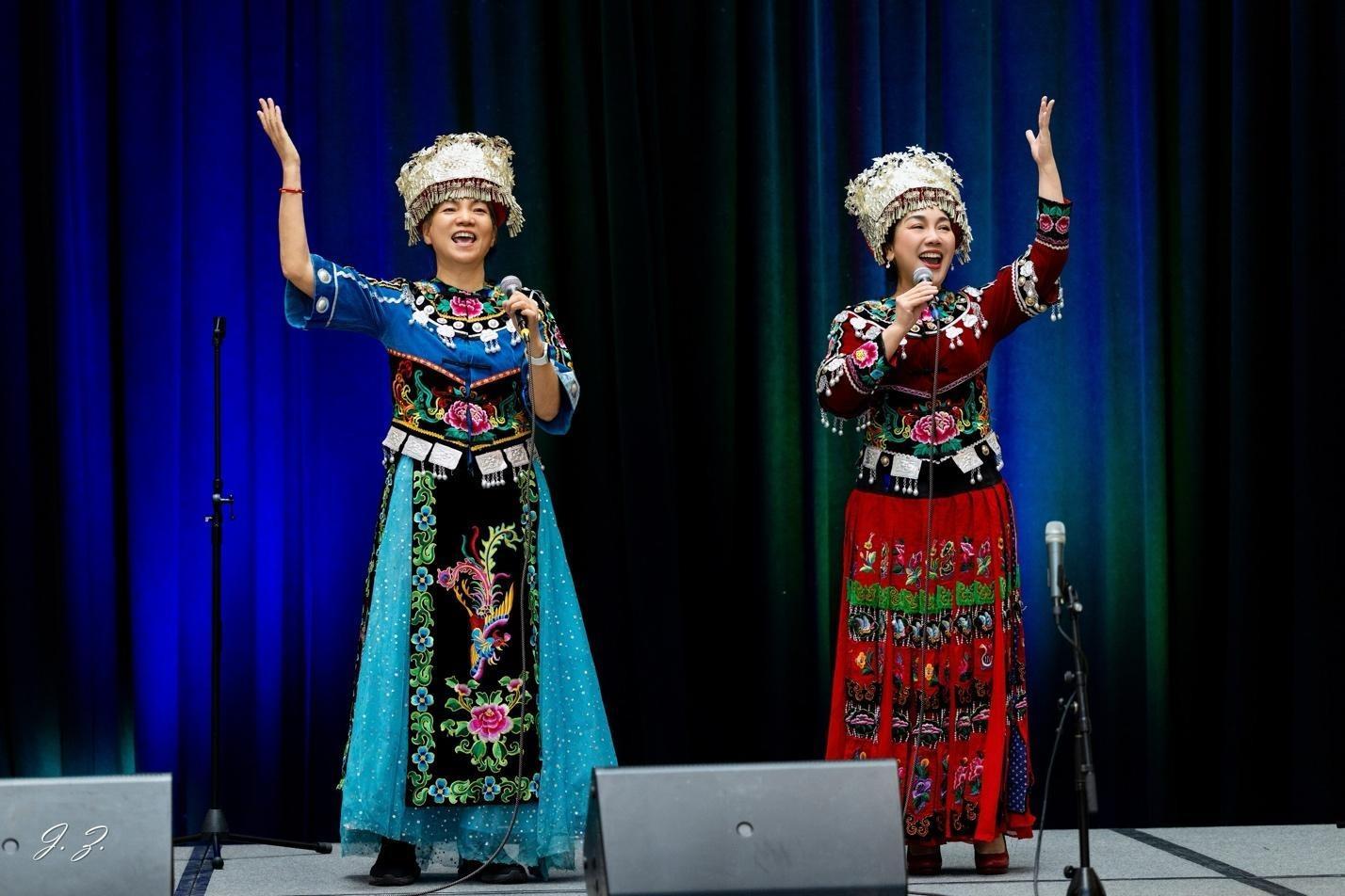 Vocal duet performance